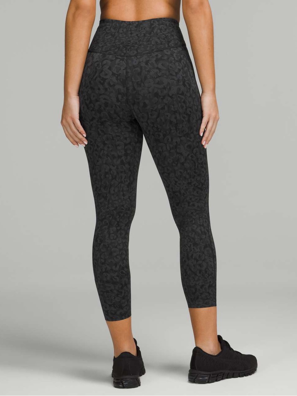 LULULEMON BASE PACE HIGH RISE CROP 23” - Picture 2 of 9